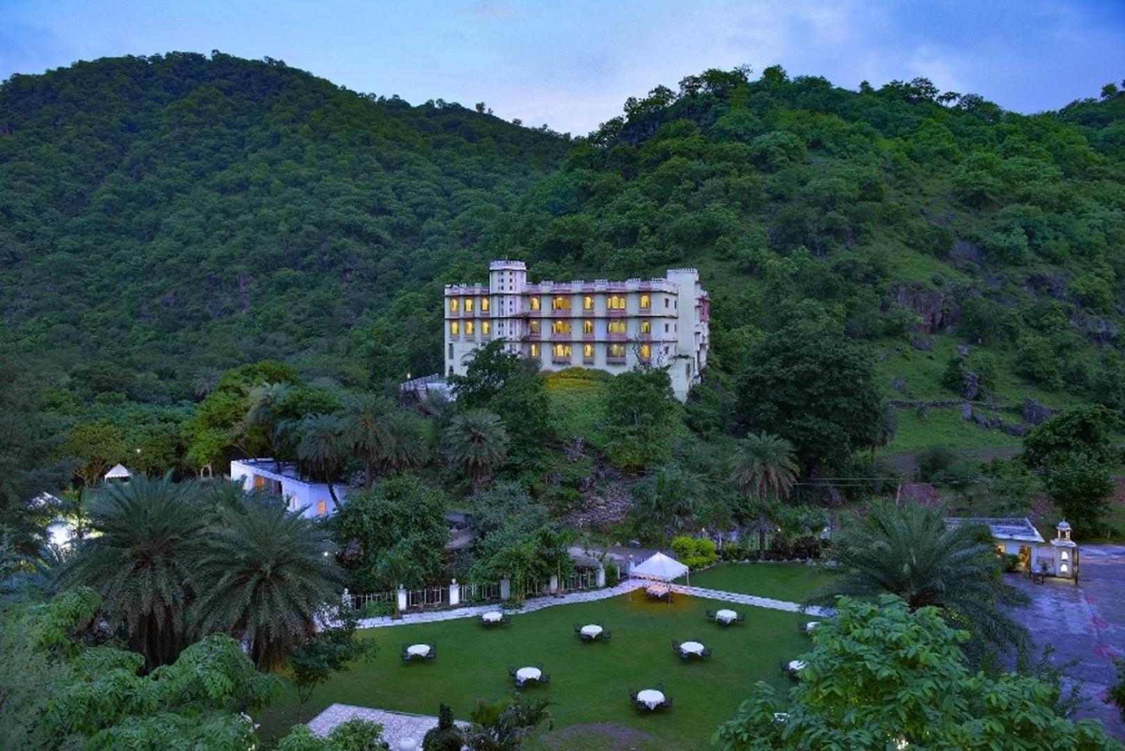 Aaram Baagh - A Luxury Nature Resort Удайпур Екстер'єр фото