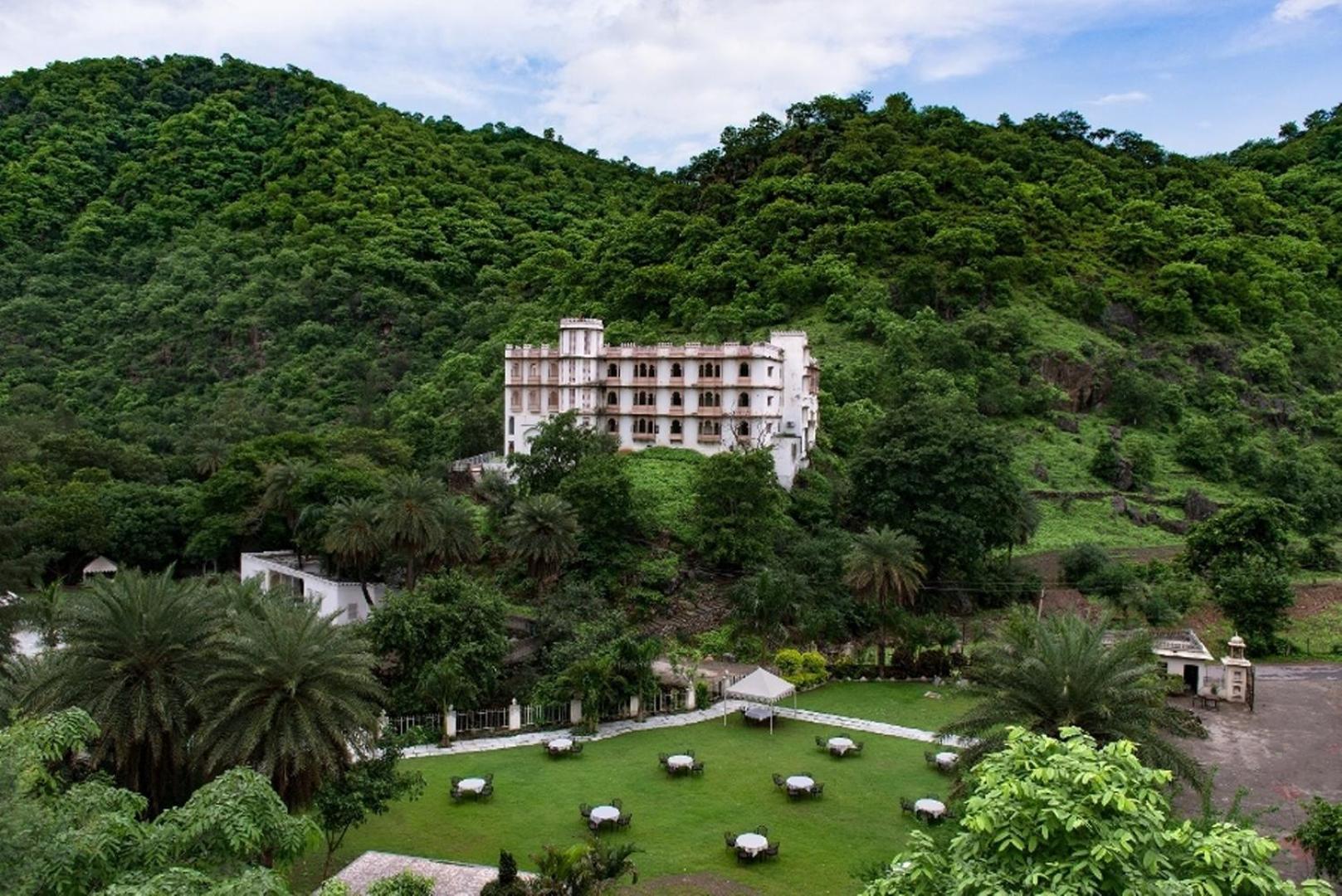 Aaram Baagh - A Luxury Nature Resort Удайпур Екстер'єр фото